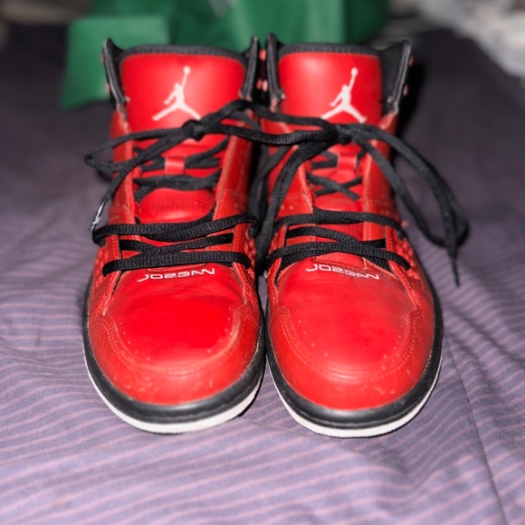 Jordan 1 Flight Gym Red Mens Size US 8 372704-601 Basketball Shoes - Picture 4 of 9